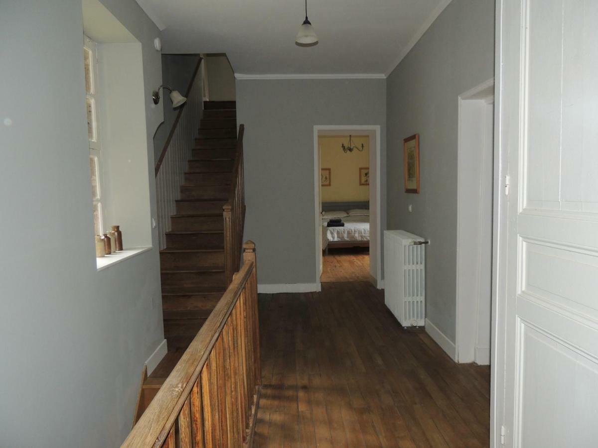 La Tour Du Chambon Apartment Brignac-la-Plaine ภายนอก รูปภาพ