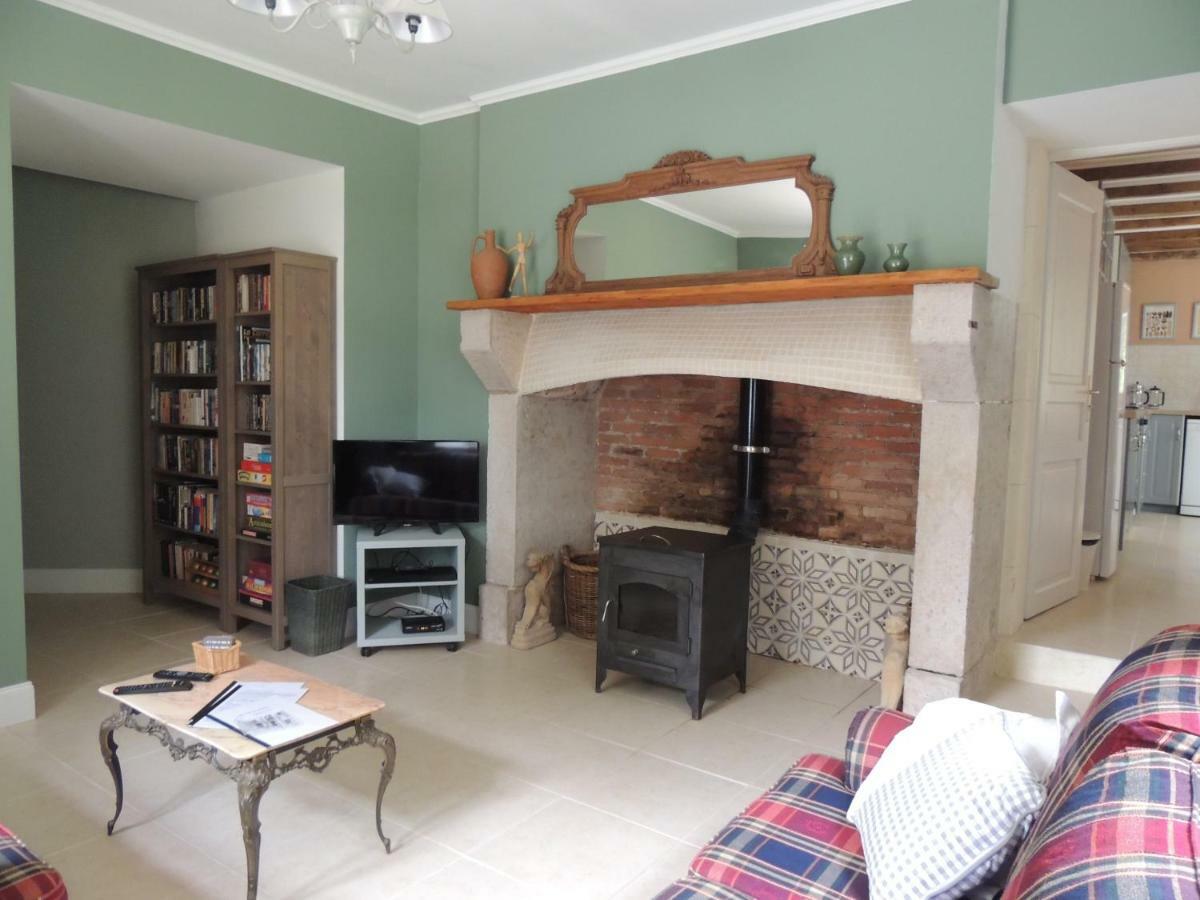 La Tour Du Chambon Apartment Brignac-la-Plaine ภายนอก รูปภาพ